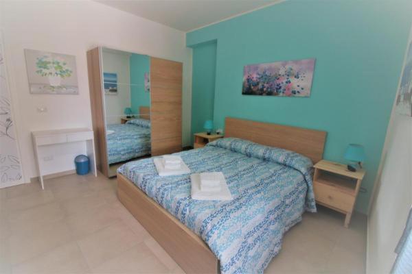 La Rosatea Rooms มอนเรอาเล ภายนอก รูปภาพ