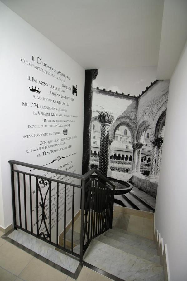 La Rosatea Rooms มอนเรอาเล ภายนอก รูปภาพ